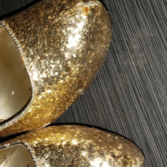 Signature Sole by ShoeDazzle Glittery Gold Heels Stripper Shoes Size- 6.5 - Picture 2 of 8